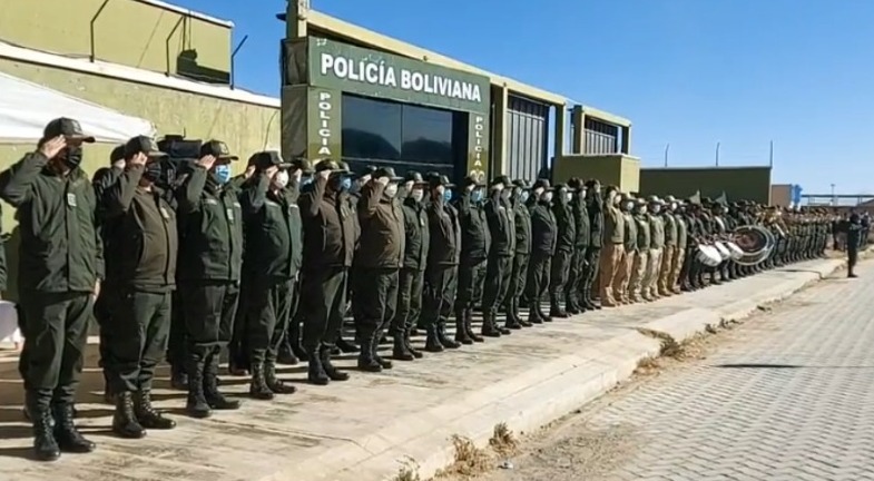 Policía despliega a 2.400 efectivos para ejecutar plan de limpieza y de seguridad ciudadana en El Alto