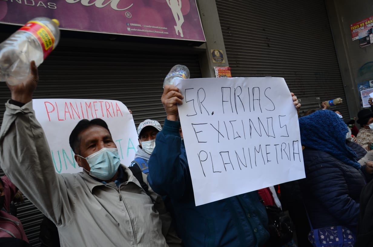 Vecinos de Munaypata exigen al alcalde Arias la entrega de sus planimetrías, denuncian “condiciones precarias”