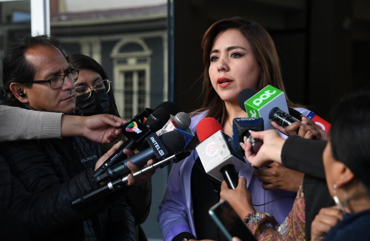 Mensaje presidencial, ceremonia ancestral, desfile y verbena en el Día del Estado Plurinacional