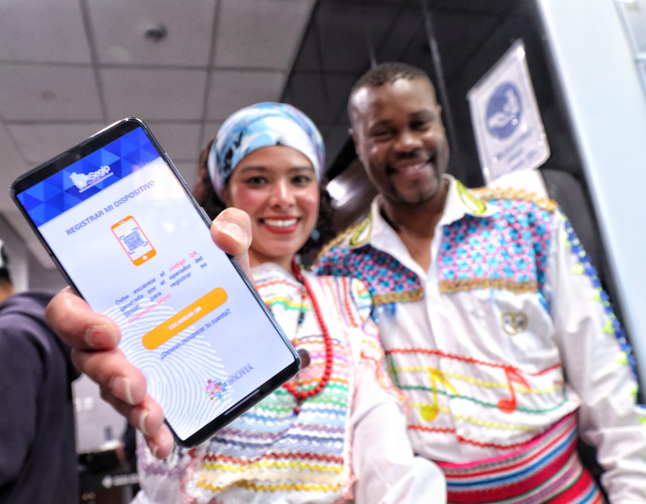 Segip: Las instituciones públicas y privadas deben modificar su reglamentación y aceptar el uso del carnet digital