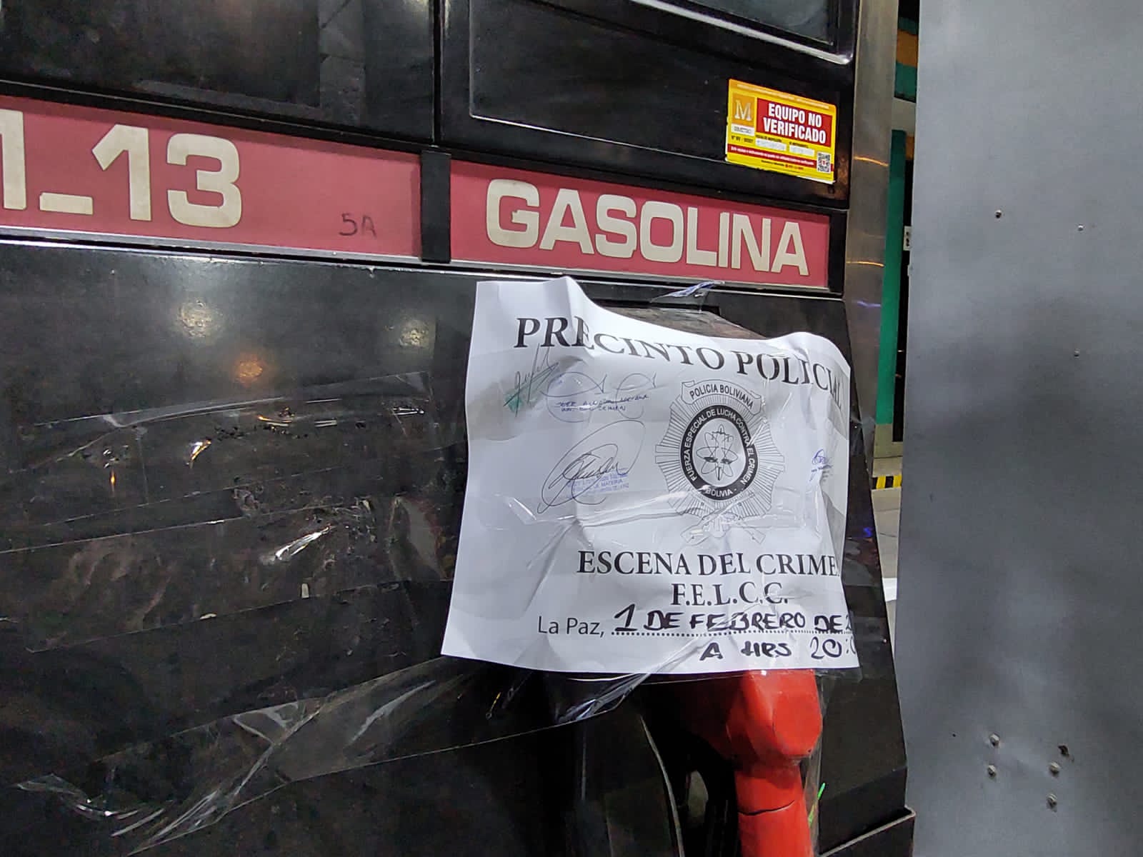 Policía precinta dispensadores de la Estación Volcán en La Paz que vendió 7.000 litros de combustible por encima de lo permitido