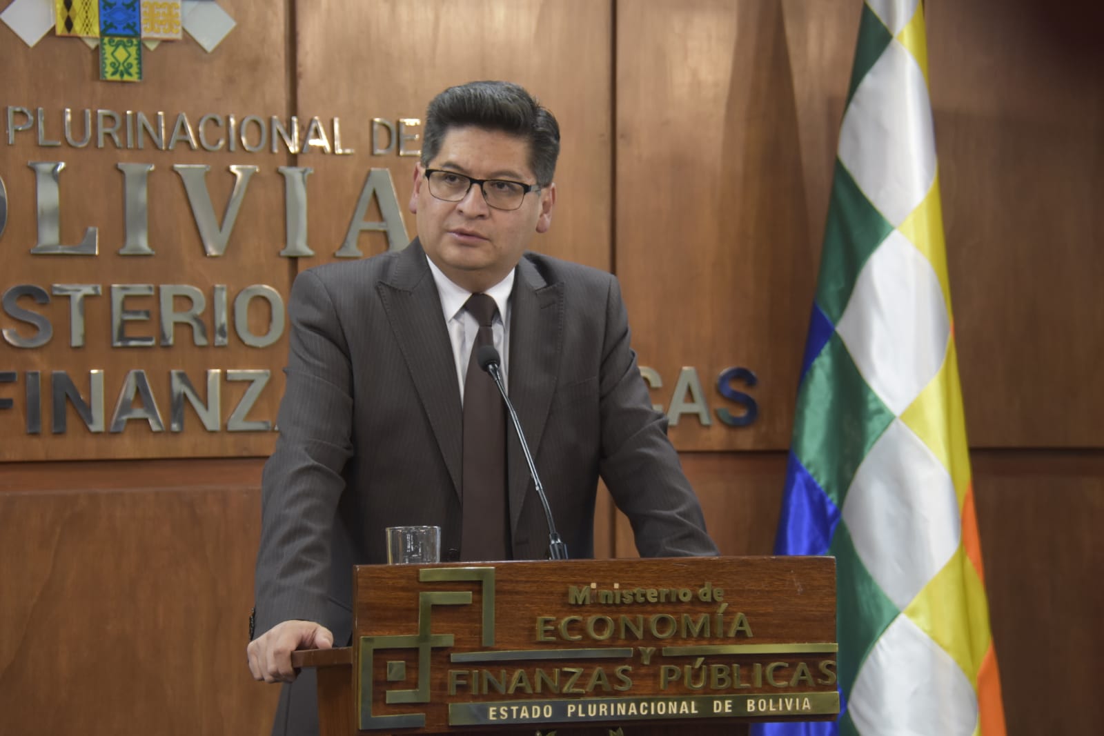 Ante intervención al Banco Fassil, Gobierno llama a la calma y reafirma que la Ley 393 garantiza los ahorros