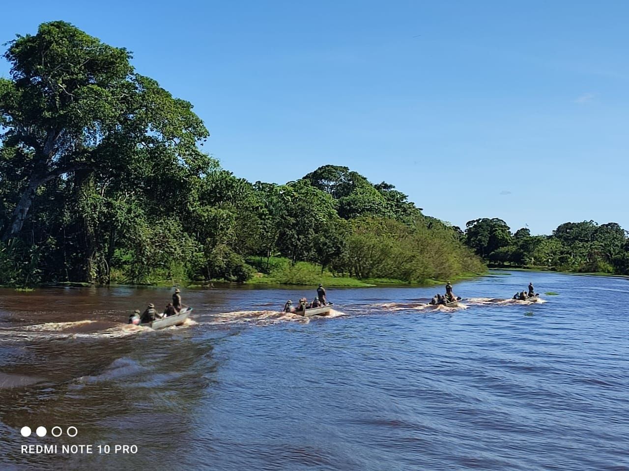 La Armada especializa a 47 oficiales como Policías de Navegación en Beni