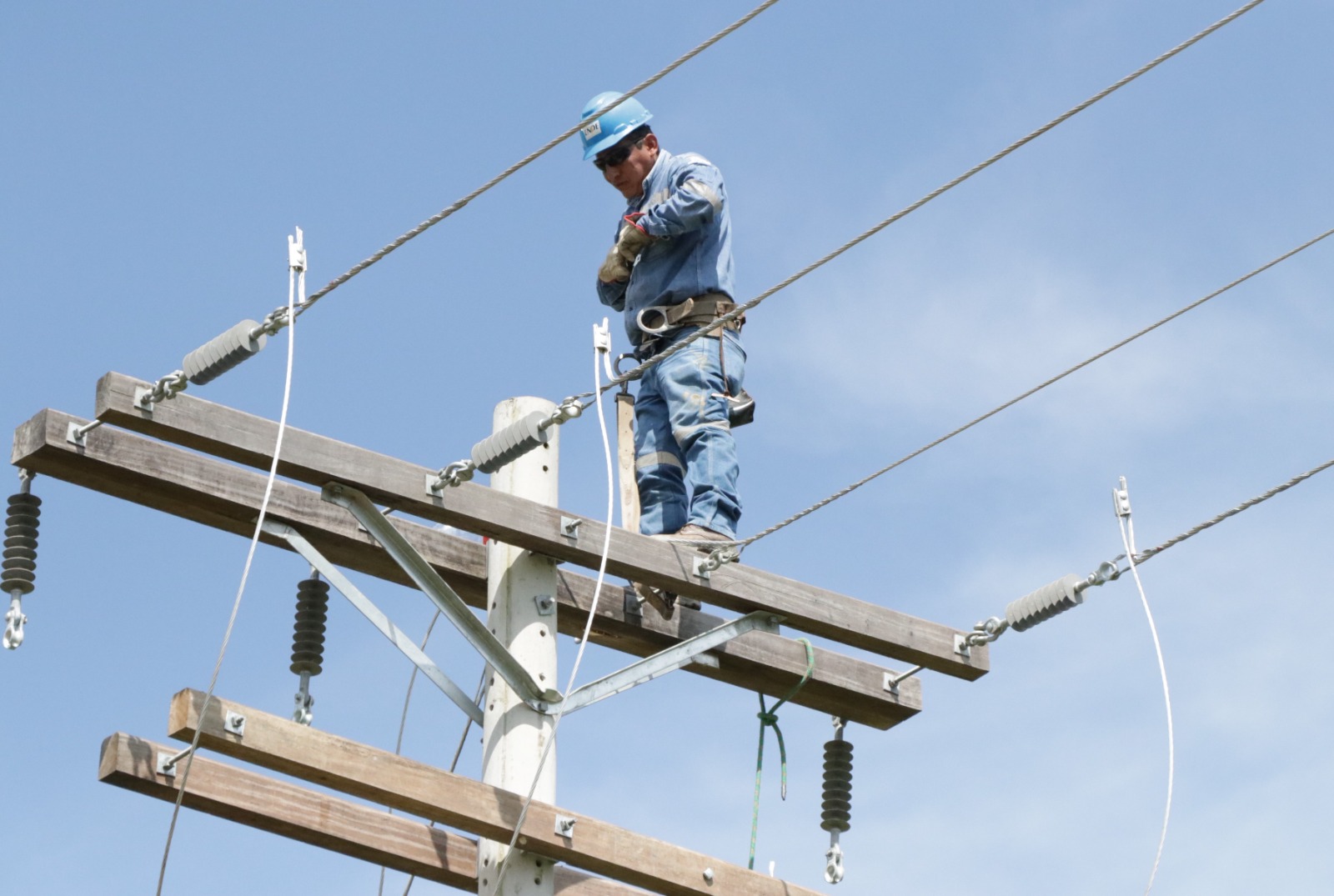 Instruyen a ENDE resolver todas las observaciones sobre el suministro de electricidad en Beni