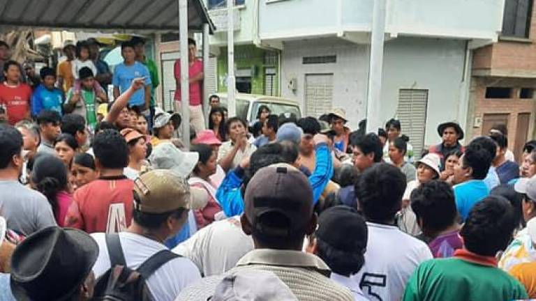 Una persona linchada, otra aprehendida y una víctima en coma son los resultados de un violento atraco en Arapata