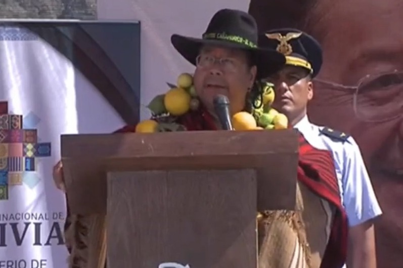 Gobierno entrega obras de readaptación al cambio climático y un sistema de riego en Yamparáez