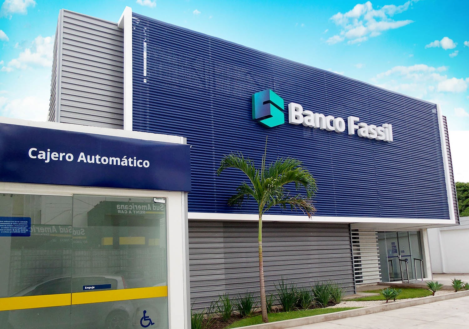 Trabajo activará acciones para el cumplimiento de derechos laborales de extrabajadores del extinto Banco Fassil