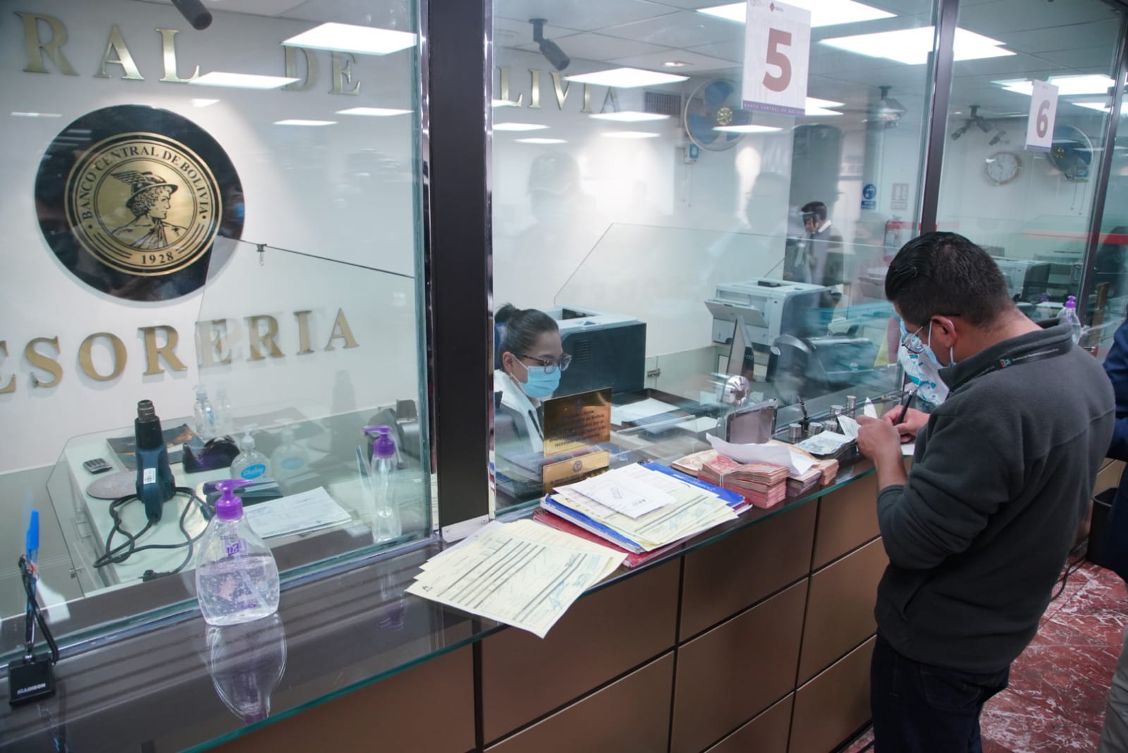 BCB: Con cuatro medidas se canalizaron $us 650 millones para estabilizar el mercado cambiario y hacer frente a la especulación