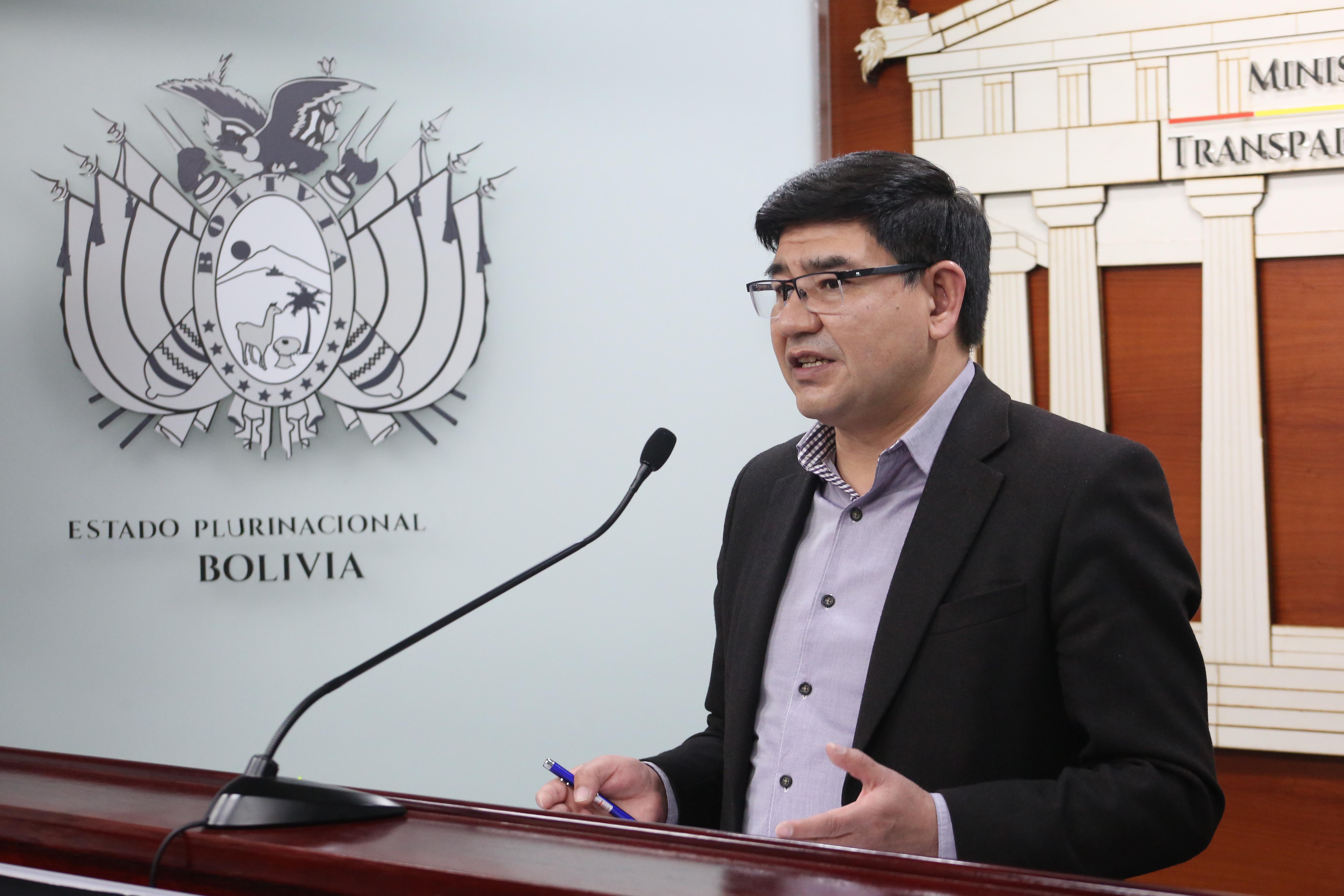 Dirnoplu asevera que el servicio notarial tiene “gran cobertura” con 943 notarios en todo el país