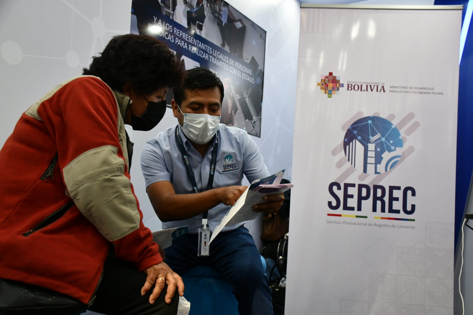 En la feria de Cochabamba, los empresarios y pobalción podrán acceder a información acerca de la regularización empresarial. Foto: Seprec.