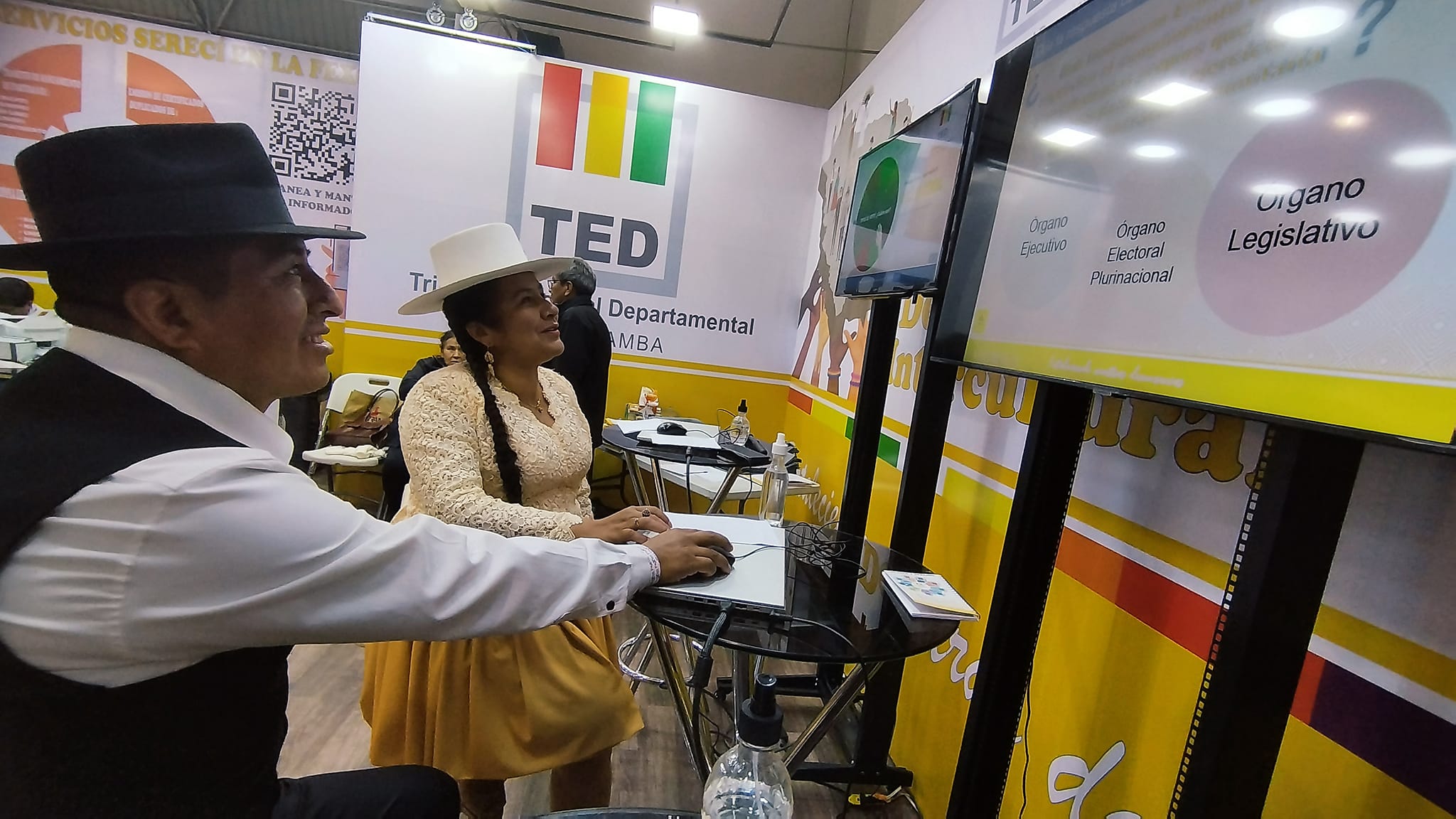 TED Cochabamba brinda servicios e información en la Fexco