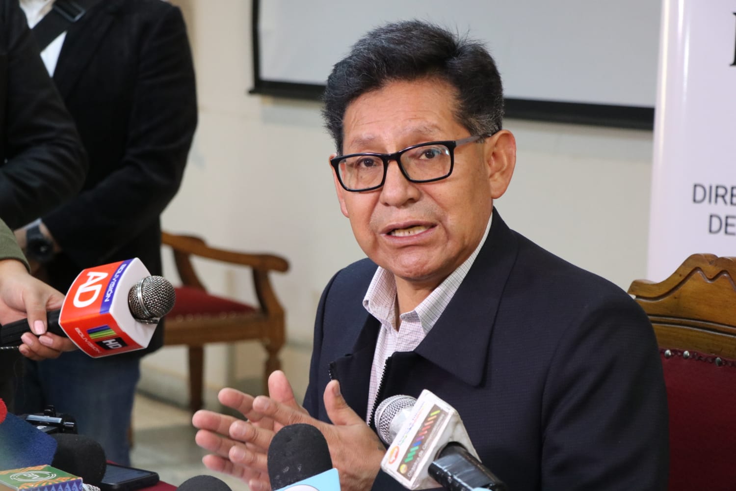 Ministro: La dotación de ítems para mejorar la educación avanza en Santa Cruz 