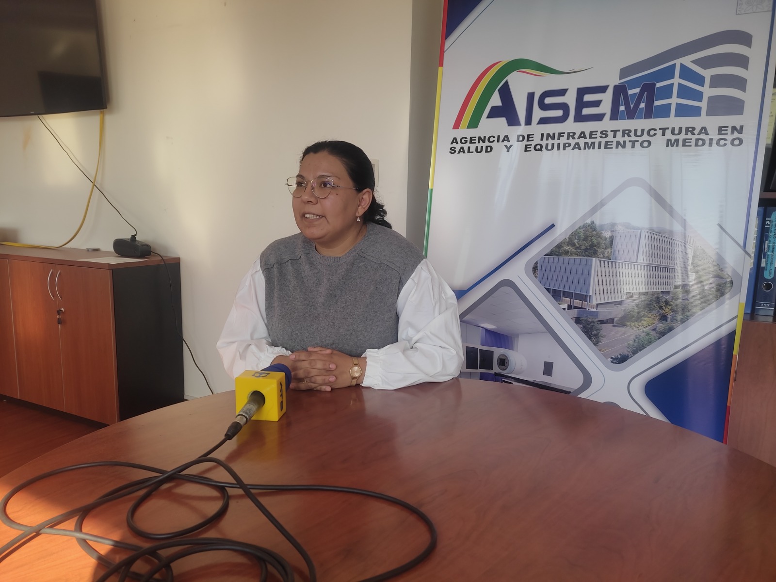 Diseño de la Unidad de Radioterapia en Cochabamba no cumple el contrato, la Aisem no incurre en ningún incumplimiento 