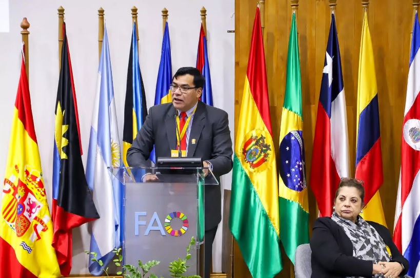 Mercado destaca en el X Foro del Frente Parlamentario la reducción de la pobreza extrema en Bolivia