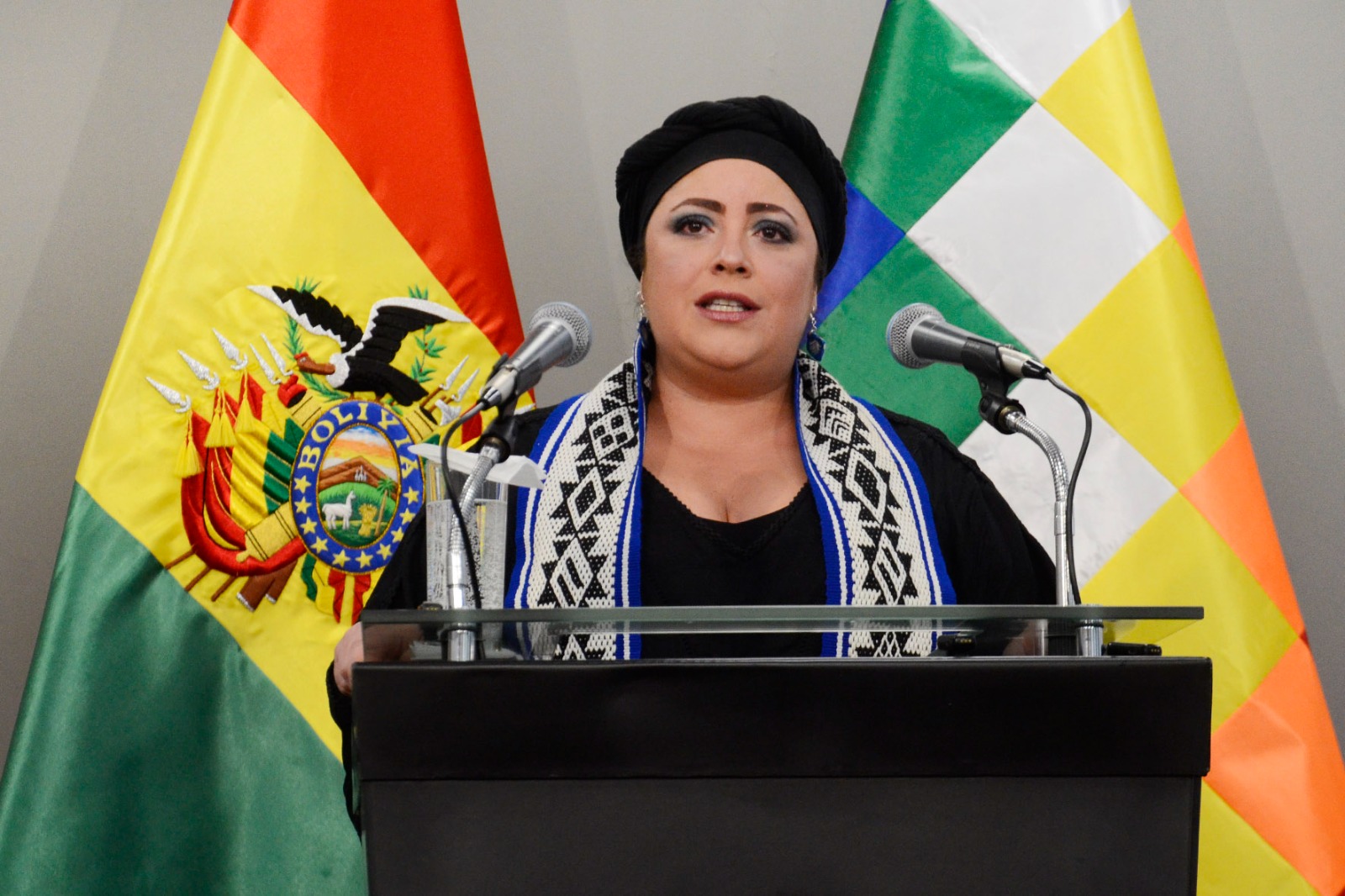 Ministra Prada califica de “veto a la democracia interna” resolución del MAS que prohíbe la participación de autoridades y funcionarios en congresos