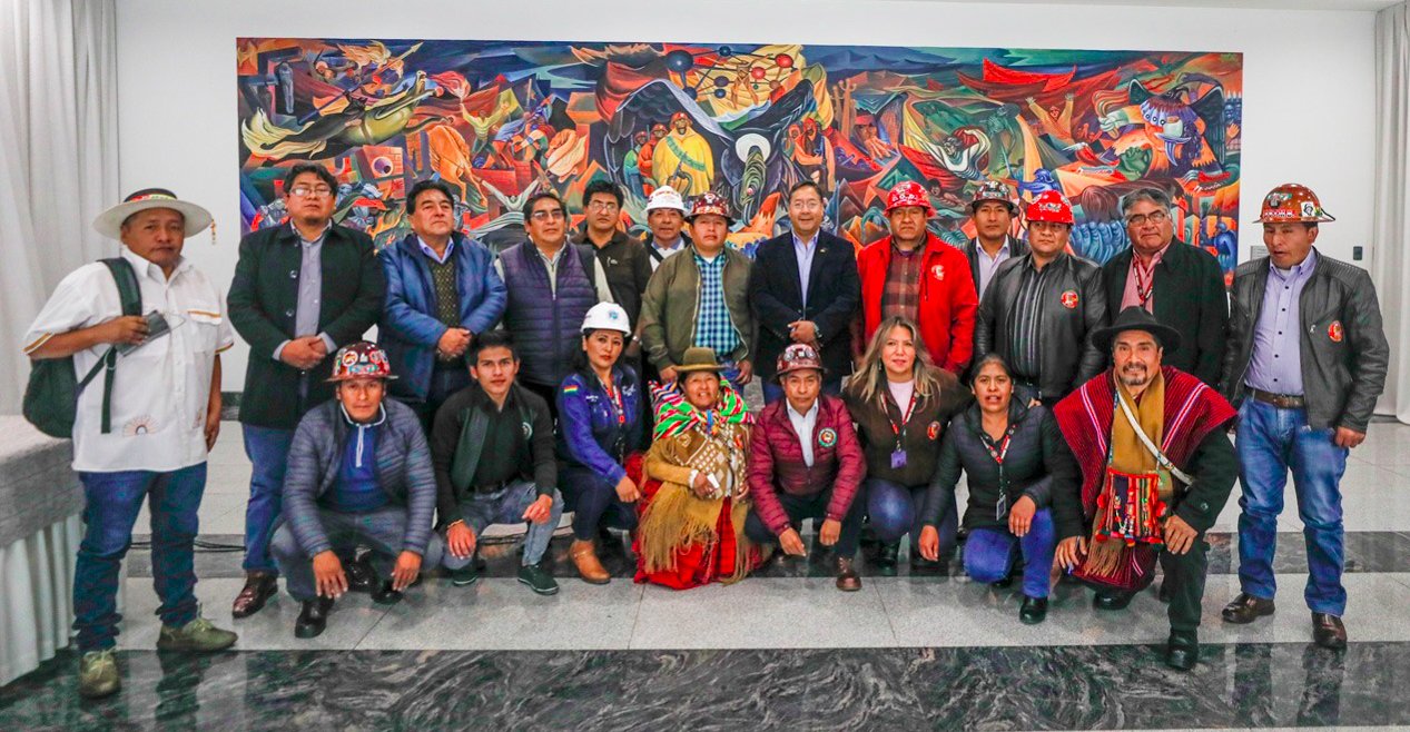 Arce y dirigentes de la COD-La Paz coordinan trabajo para la reactivación económica y la industrialización