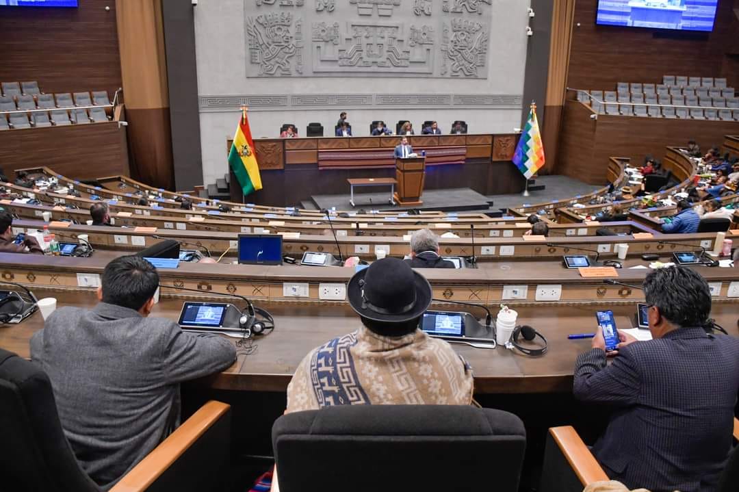 Mayoría del Legislativo censura al ministro Eduardo del Castillo