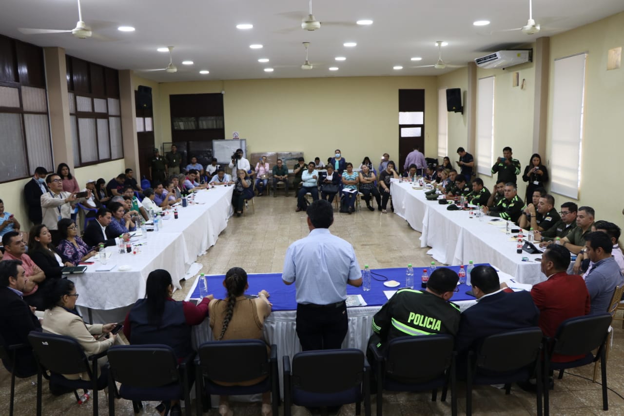 Comisión contra la violencia en escuelas pacta en Santa Cruz 34 acuerdos y perfila gestiones para bajar edad de imputabilidad 