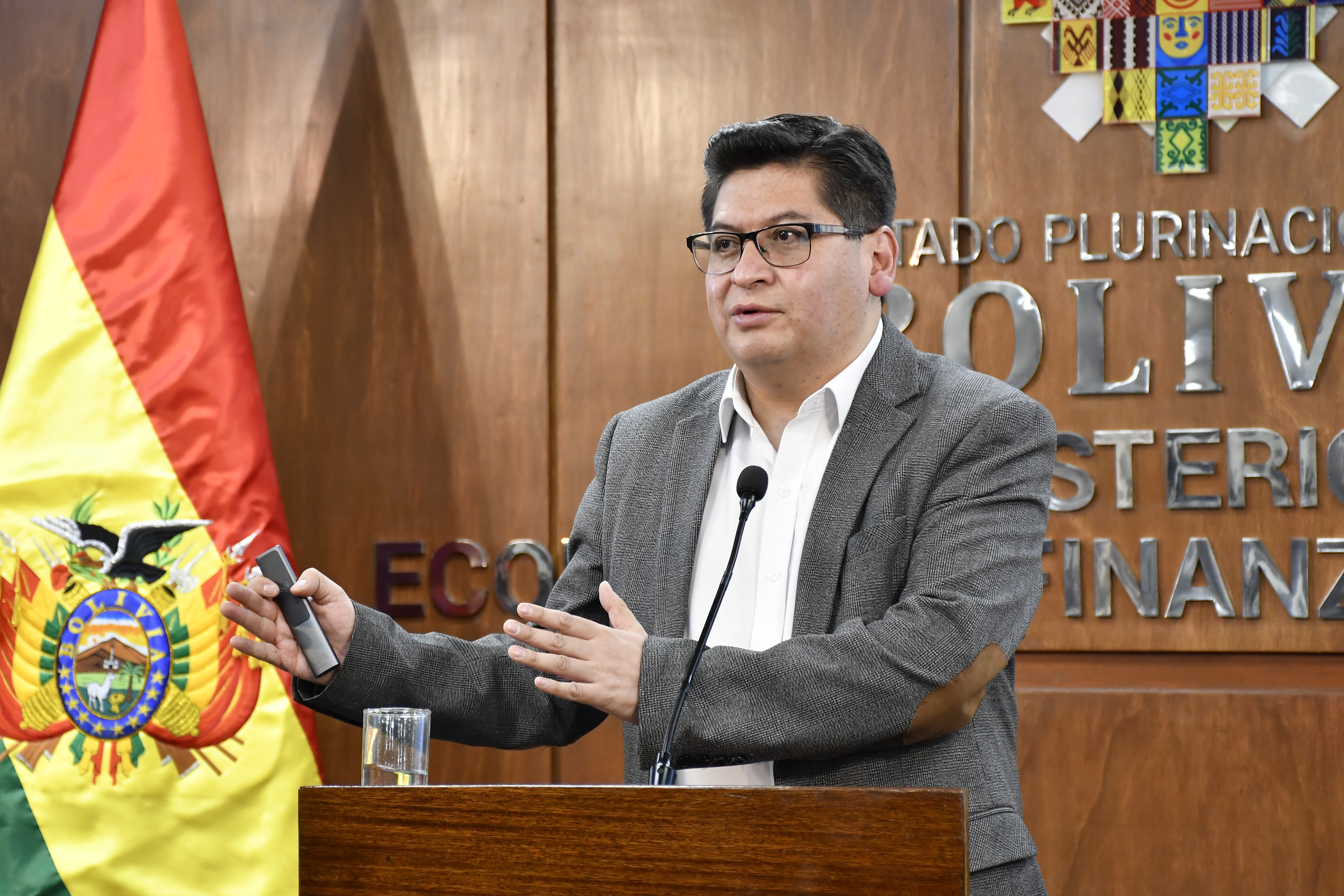 Economía: Créditos pendientes de aprobación en la ALP fueron gestionados hace más de año y medio