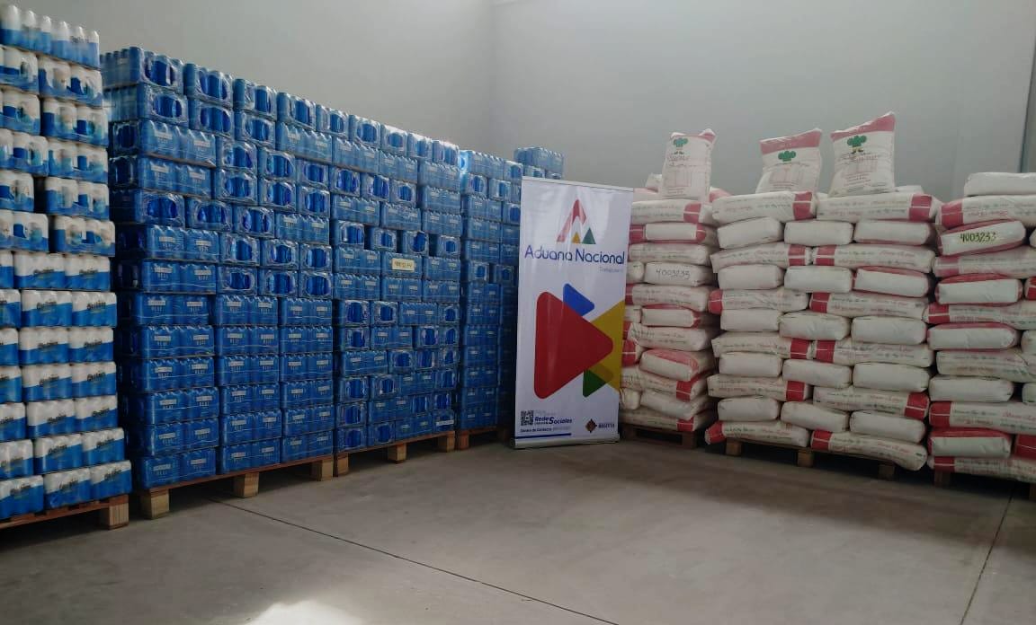 Aduana comisó en junio 112 toneladas de productos ilegales en Potosí