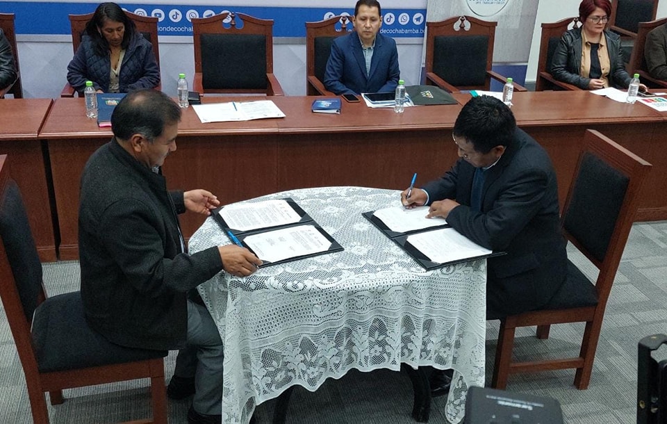 Convenio permitirá a Sergeomin ejecutar proyectos de prospección y exploración geológica minera en Cochabamba