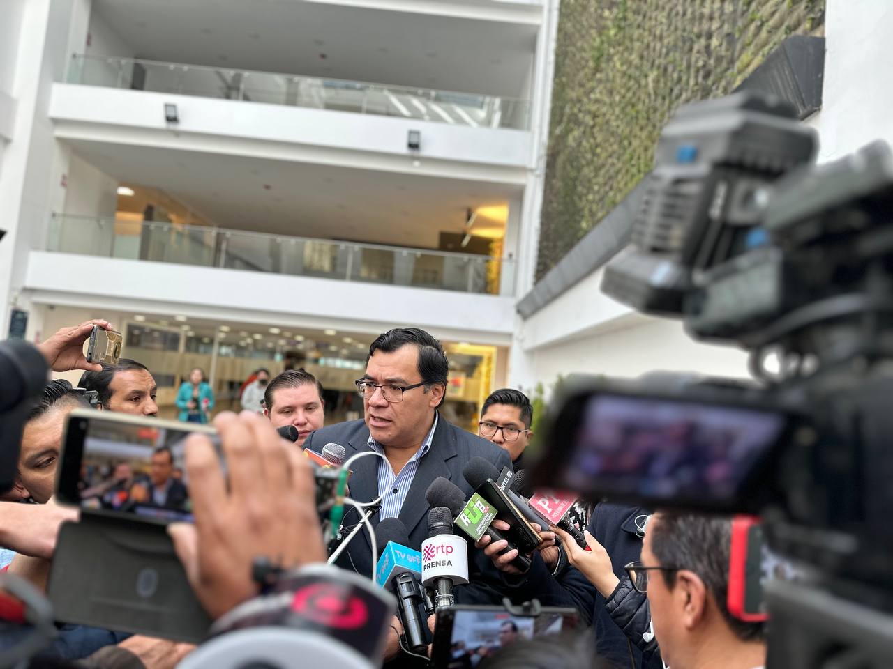 Presidente de Diputados afirma que luego del receso se aprobarán los créditos pendientes