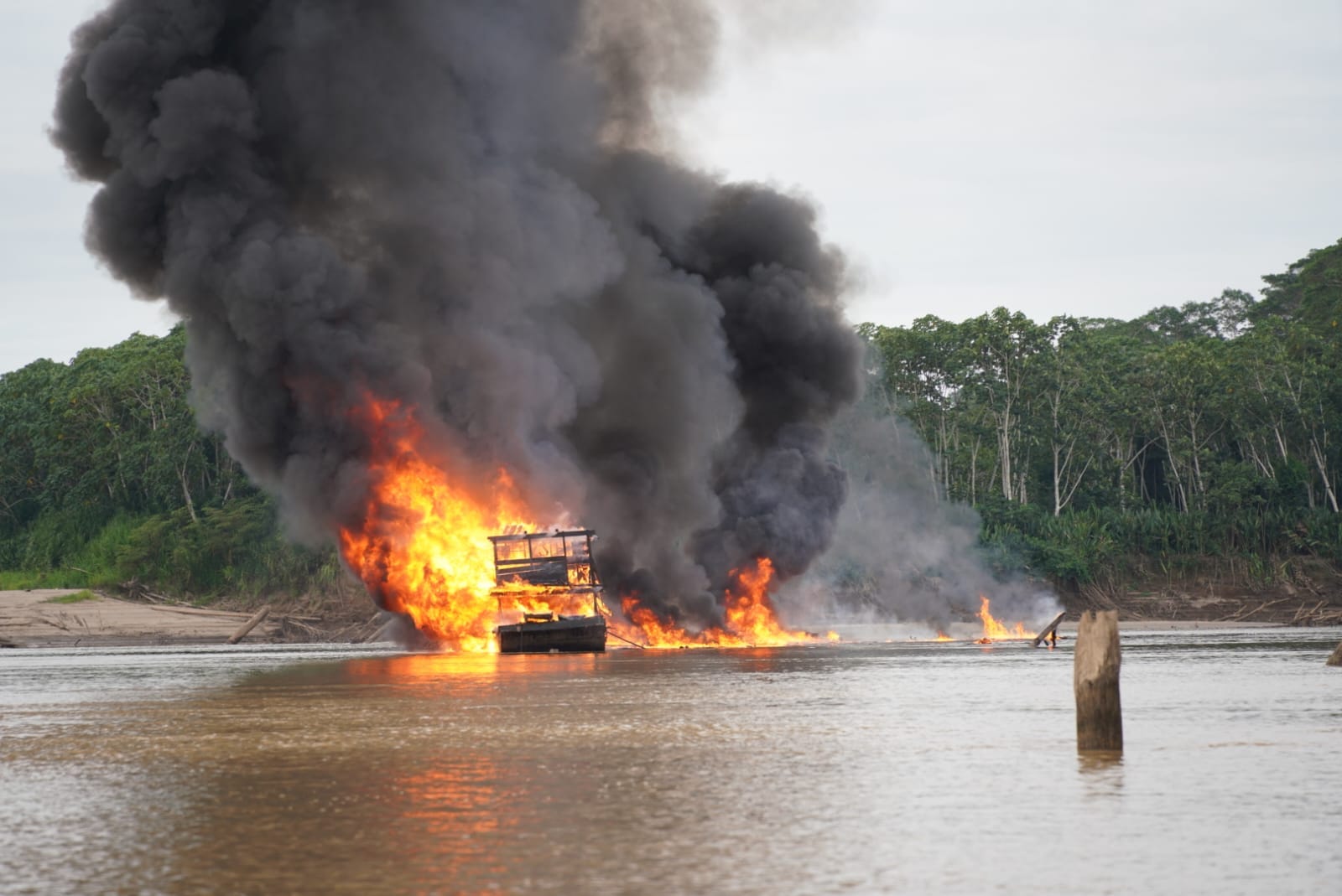 Aprehendidos por explotación minera ilegal se someten a audiencia cautelar 