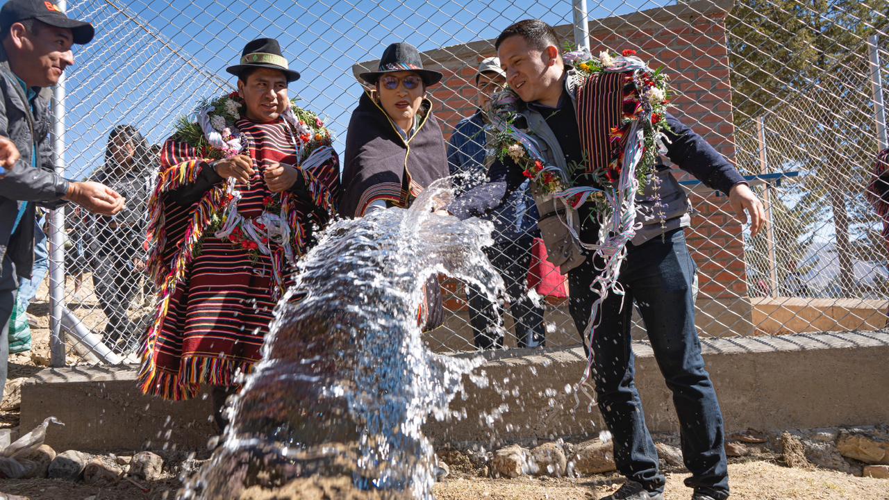 Icla y Zudañez inauguran sistemas de agua para mejorar la producción de alimentos
