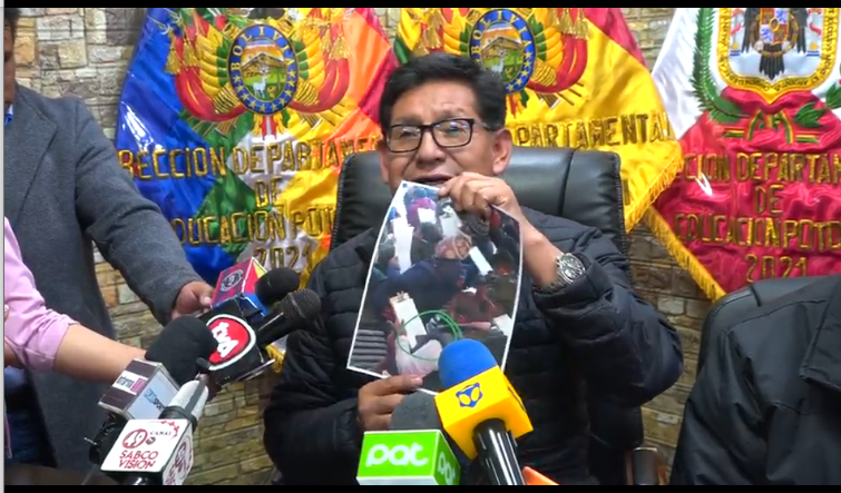 Educación anula 270 exámenes de Ascenso de Categoría por “chanchullos” y uso de teléfonos celulares