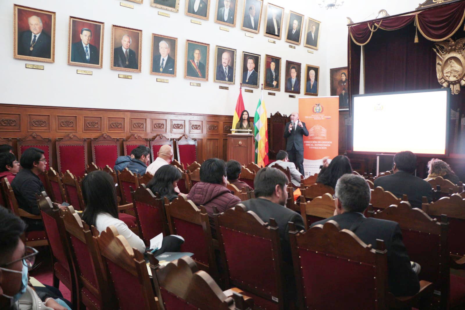 Exponen los beneficios del sistema “Justicia Libre” en conferencias de actualización jurídica 