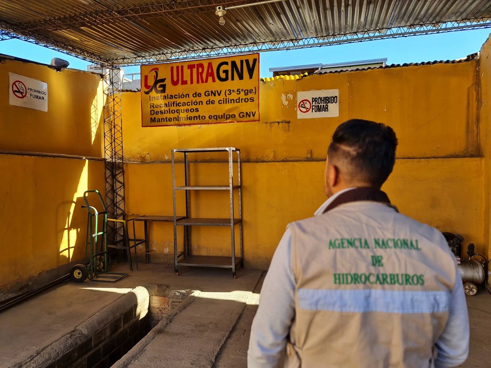 ANH interviene taller clandestino de conversión a GNV en El Alto