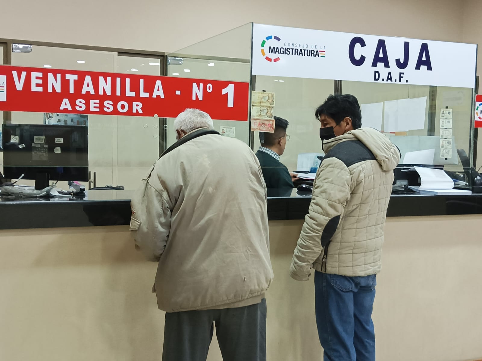 Desde este martes entra en vigencia el horario ampliado en DDRR de El Alto