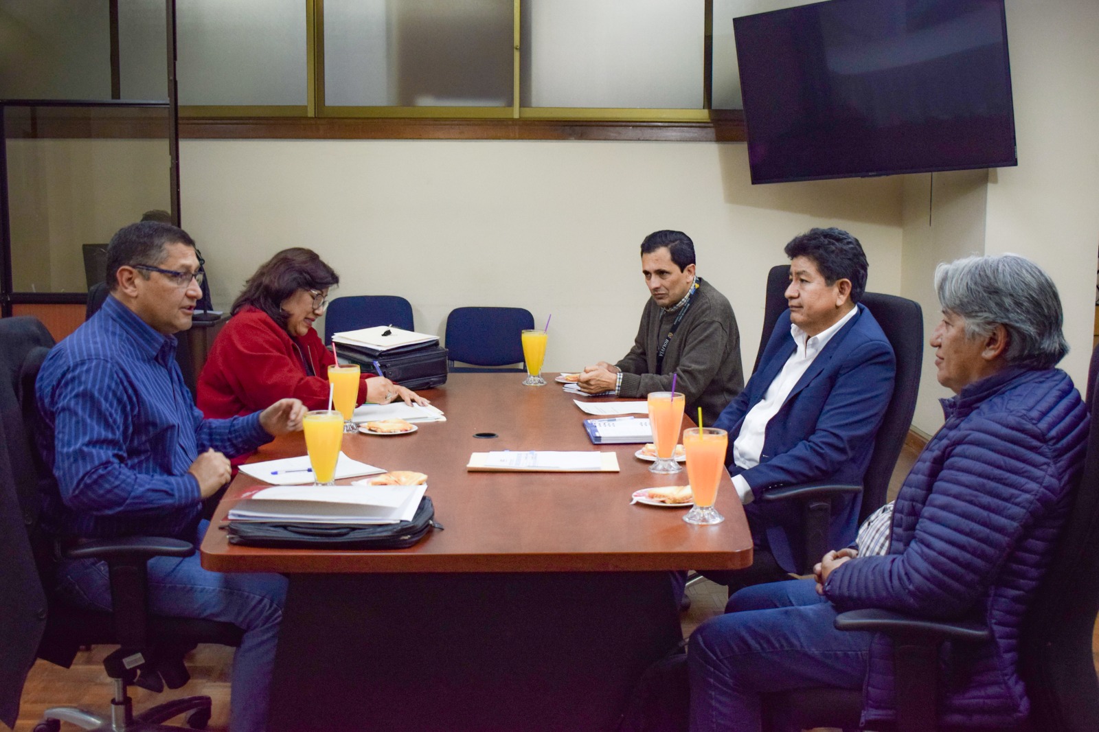 Analizan deuda de la Gobernación de Tarija con el Estado por dos obras por Bs 11 millones