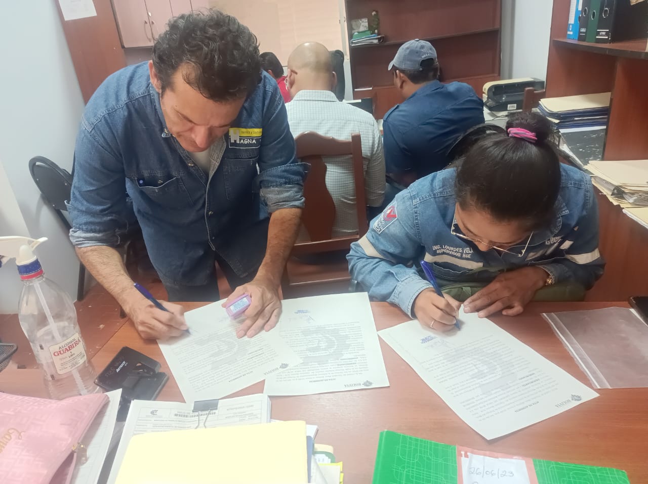 Tres trabajadores reciben sus beneficios sociales con la intervención del Ministerio de Trabajo en Beni