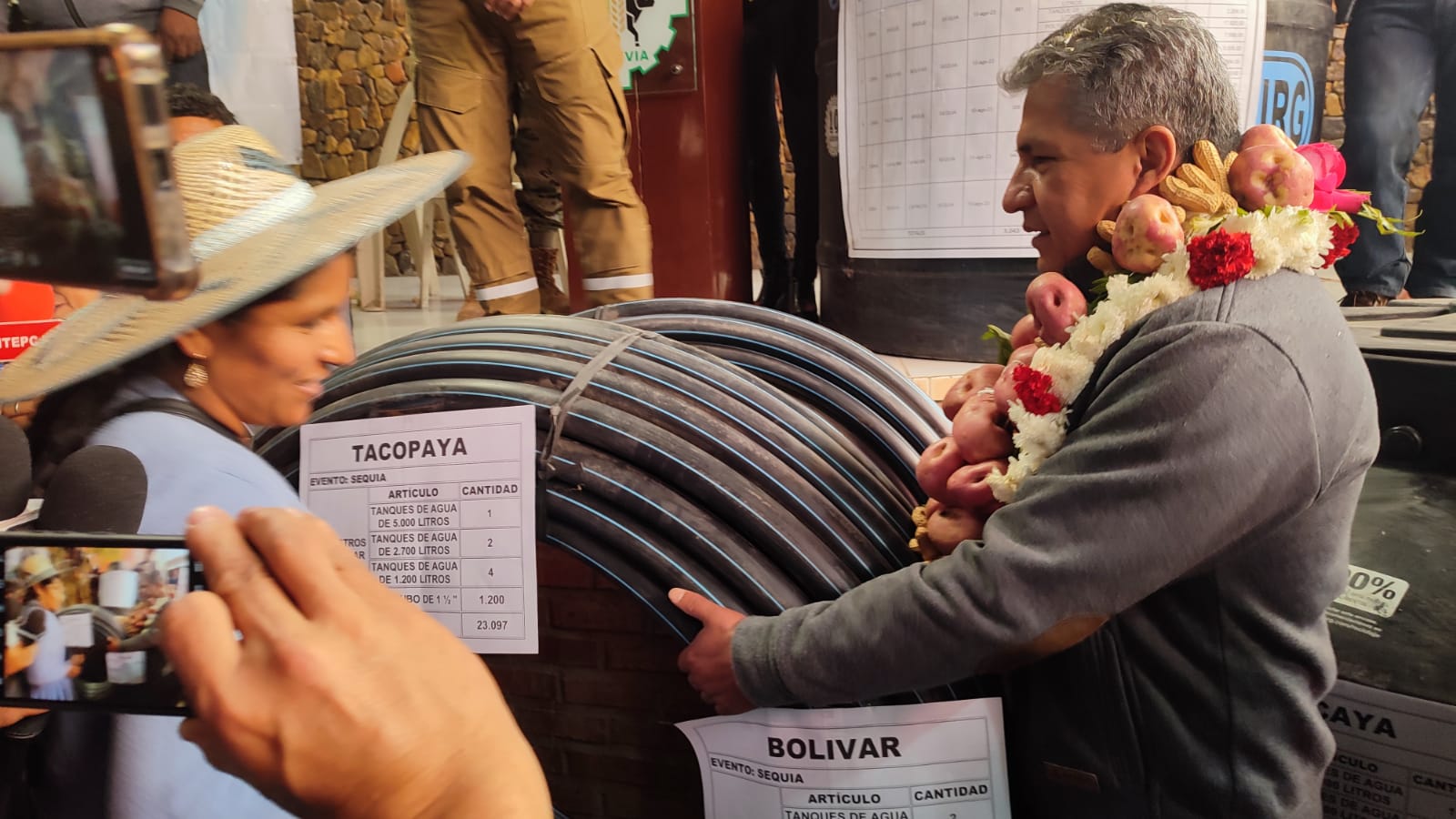 Municipios cochabambinos afectados por la sequía reciben apoyo gubernamental valuado en cerca de Bs 3 millones