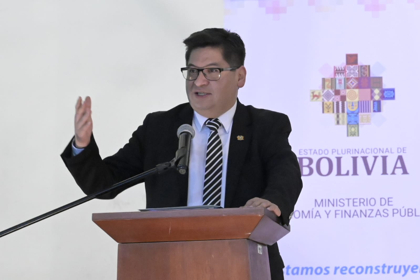 Gobierno destina $us 188 millones para pagar a inversionistas en bonos