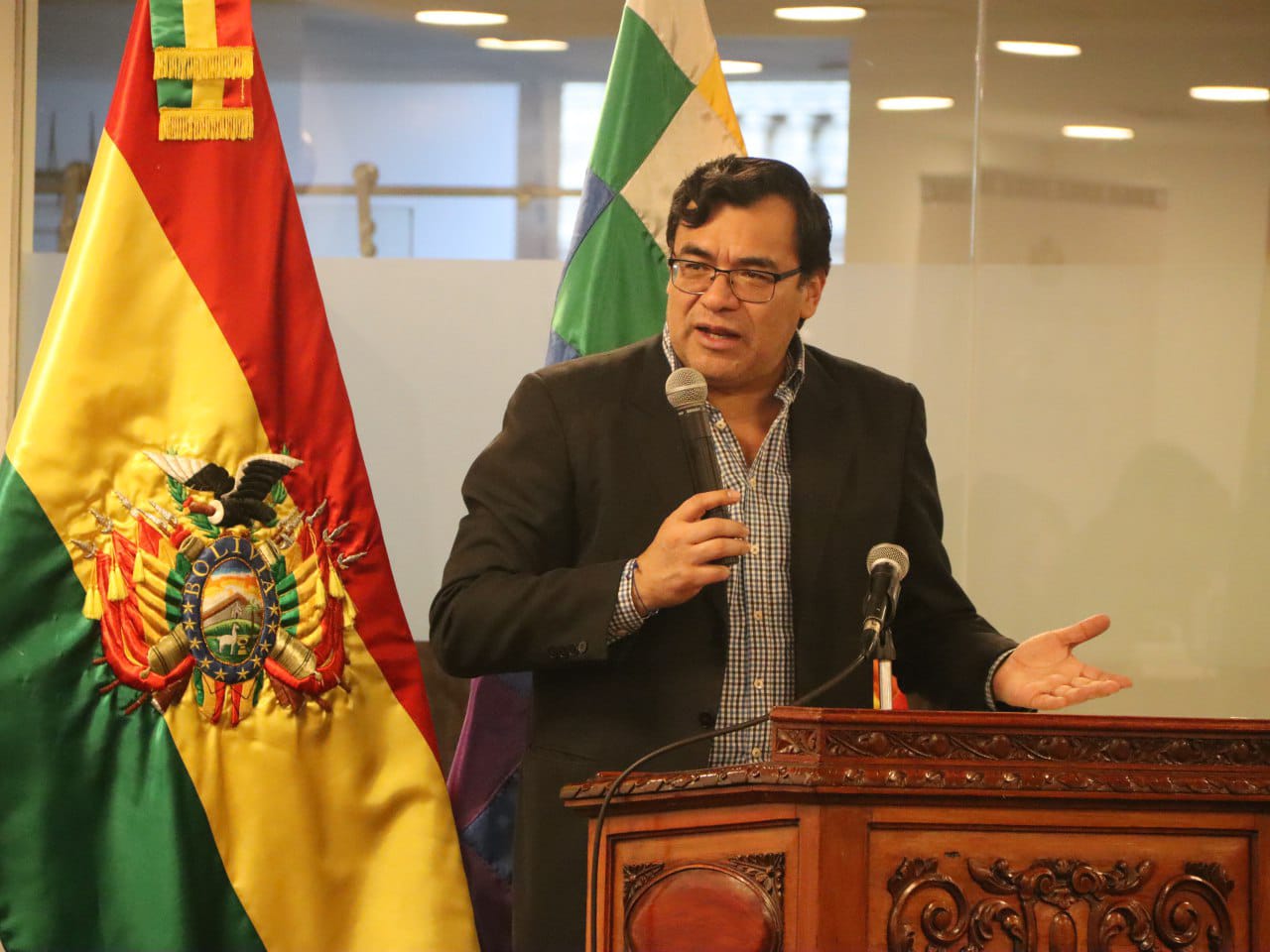 Presidente de Diputados rechaza cualquier acción que impida fiscalizar o interpelar a autoridades