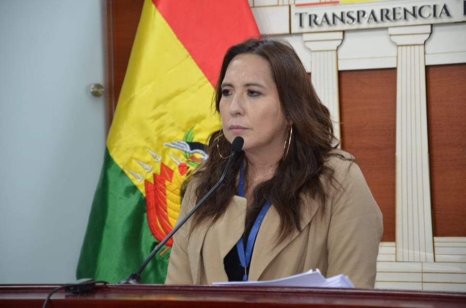 Viceministra Ríos asevera que las investigaciones por presuntas coimas continuarán “caiga quien caiga”