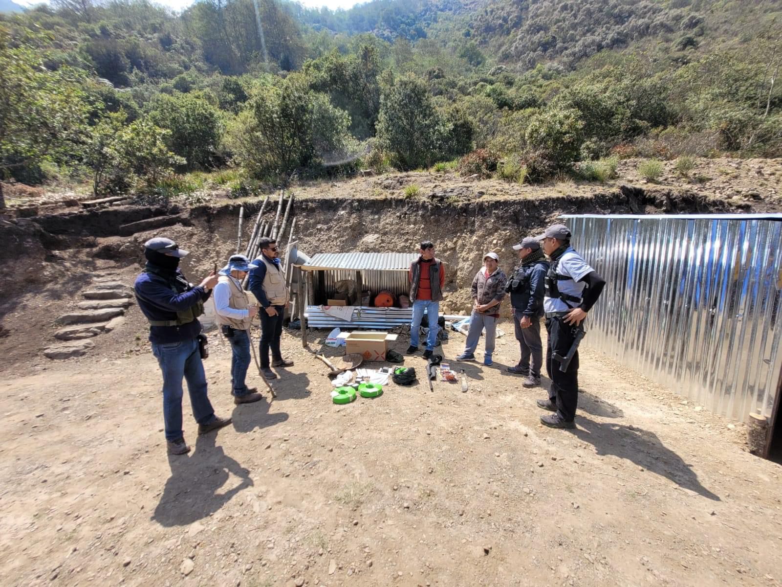 Juez determina detención de dos involucrados en explotación ilegal de minerales en Ayopaya