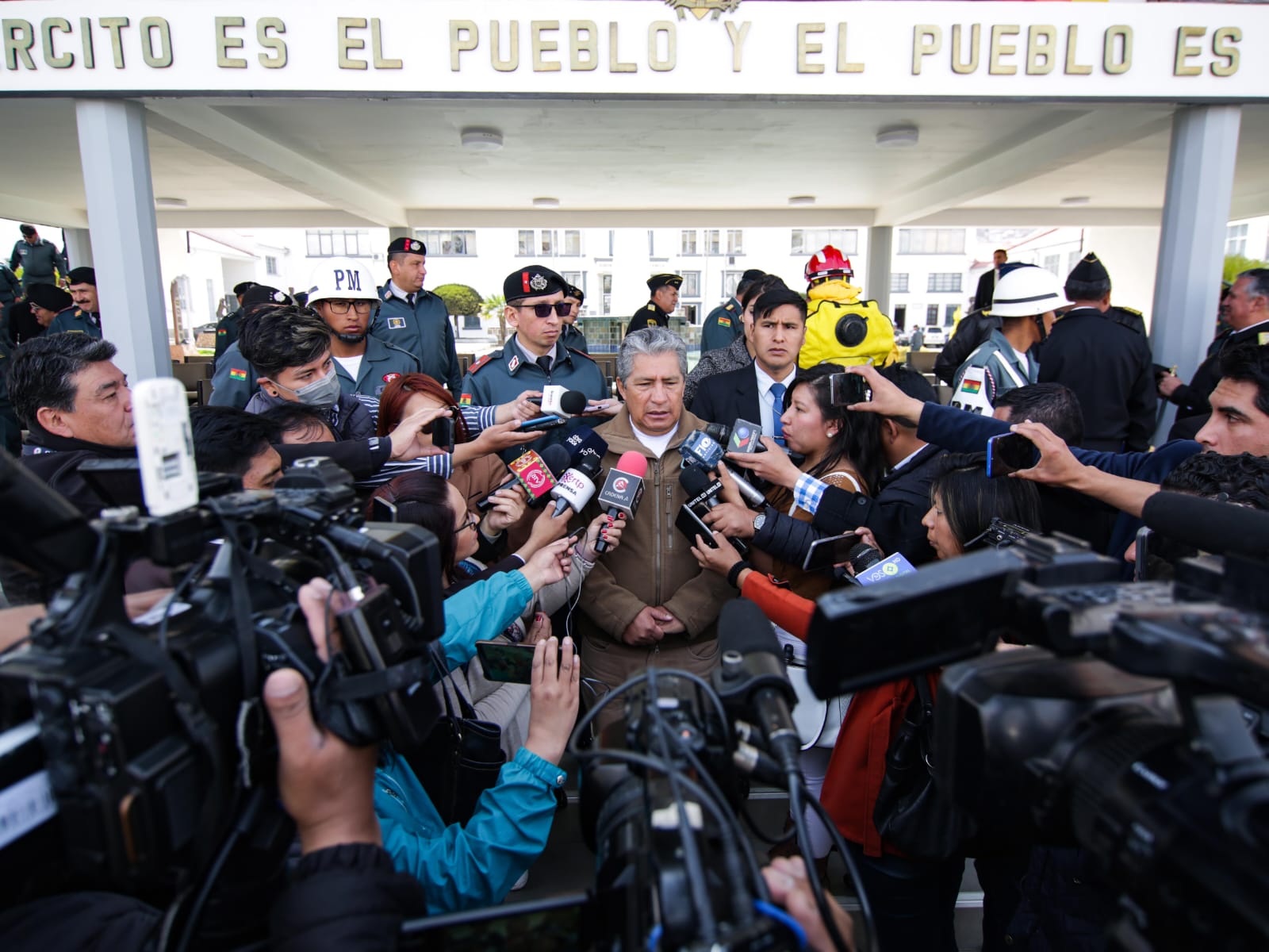 Radares al 95% de funcionamiento detectaron vuelos irregulares con matrículas inexistentes