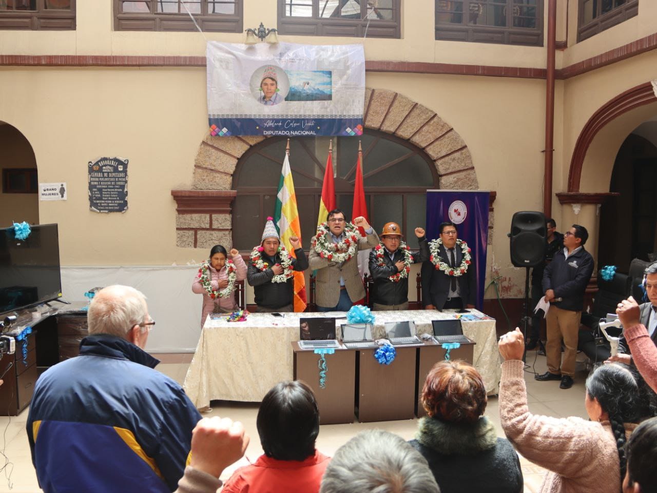 Entregan equipos para coadyuvar al trabajo legislativo en Potosí