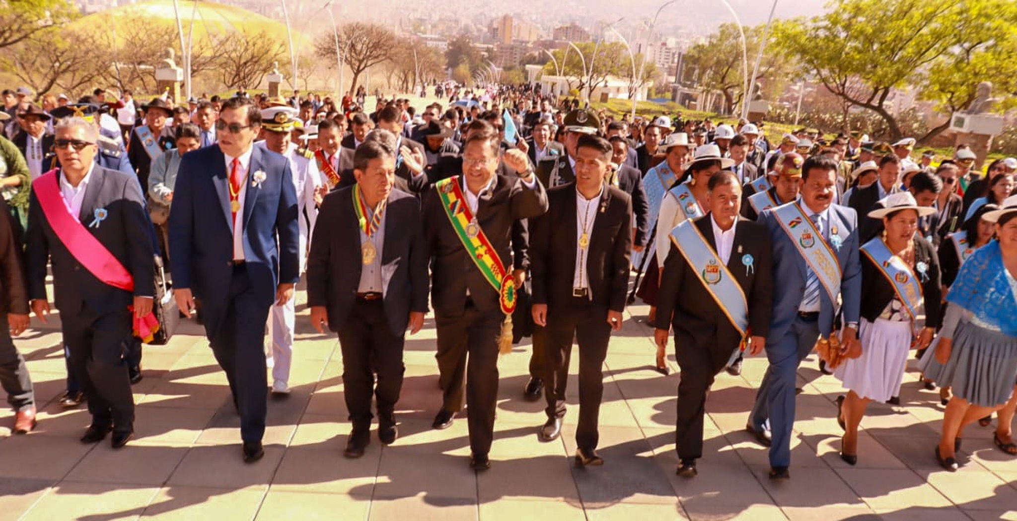 Anuncian inversión de más de Bs 133 millones para 34 puentes, agro y sistemas de riego en Cochabamba