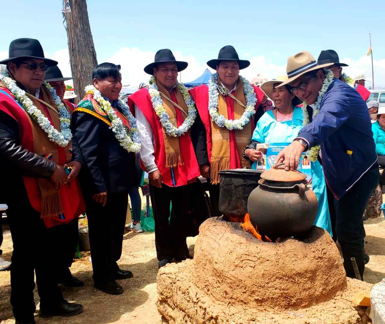 Ministro destaca la vocación productiva de Chua Cocani y anuncia que el turismo del municipio será promocionado