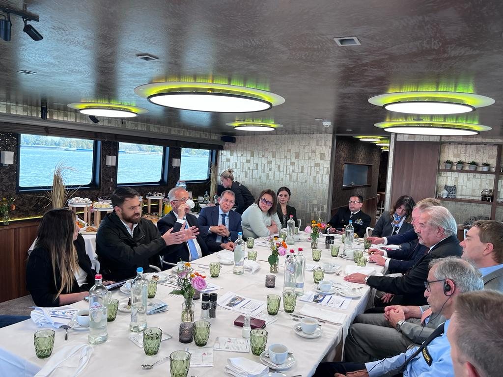 Ministro Del Castillo se encuentra en Bélgica para fortalecer la lucha antidroga