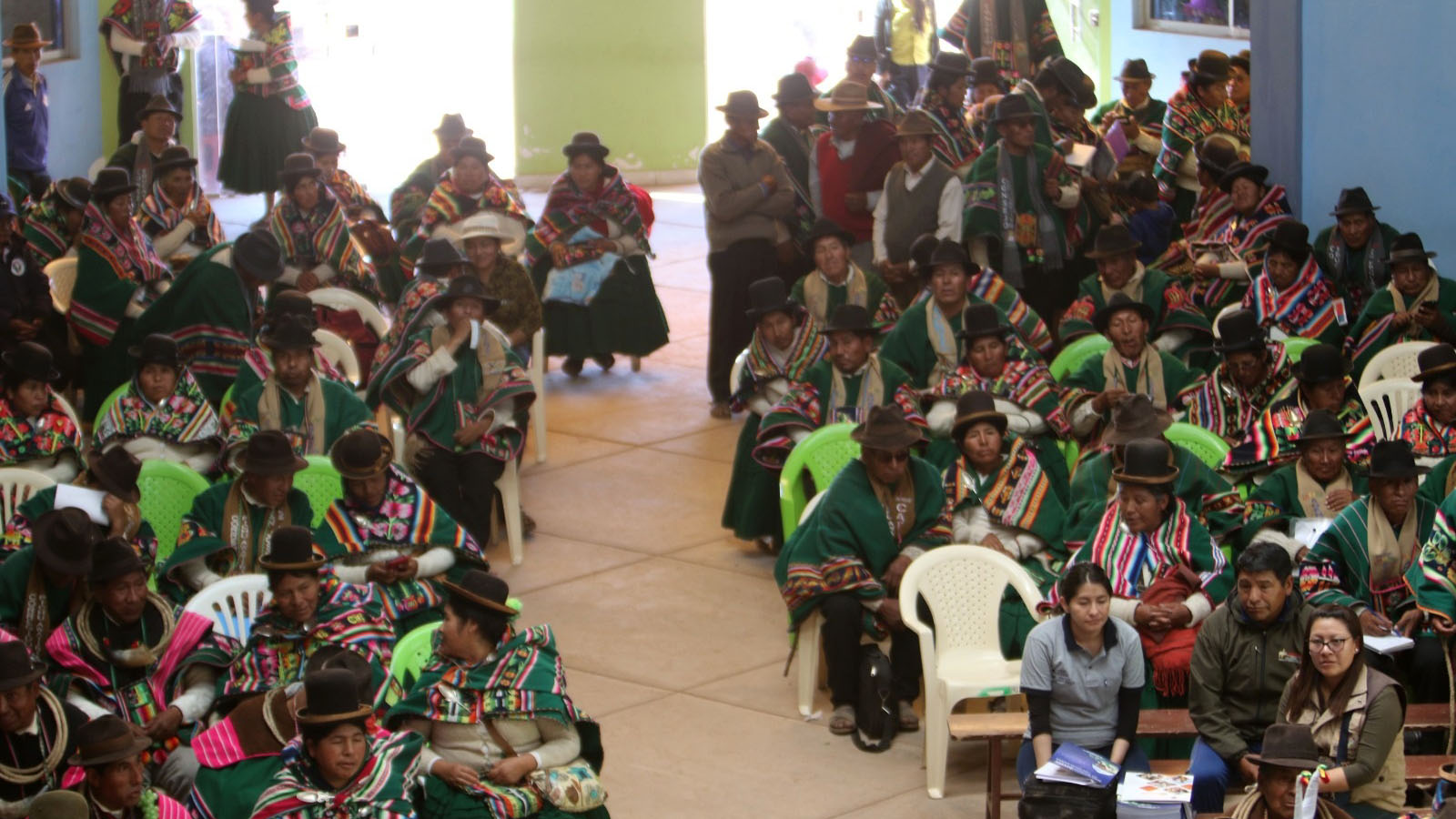 Autoridades de Corque reciben información sobre creación de asientos y recintos electorales