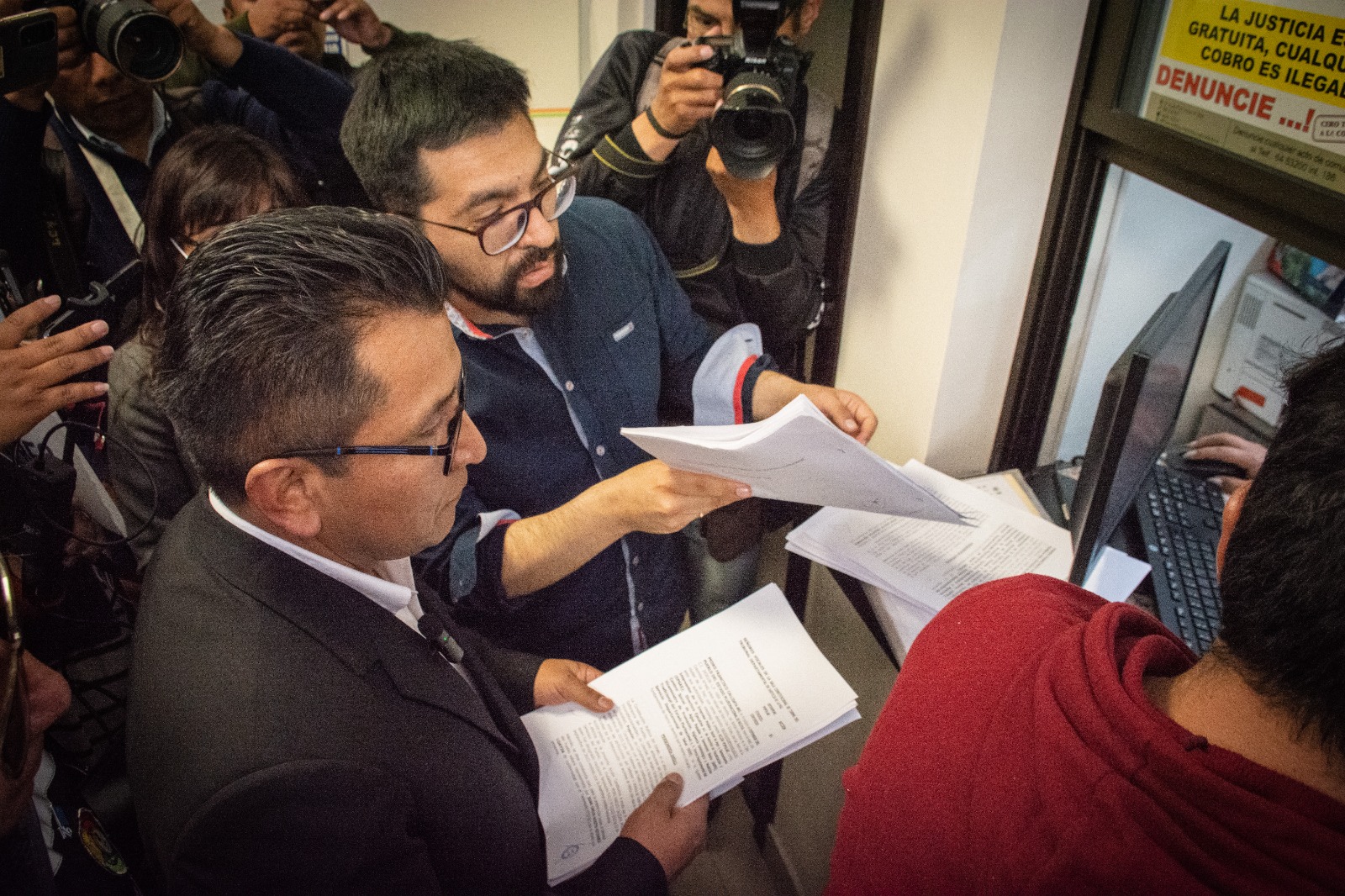 Defensor del Pueblo presenta acción popular sobre la calidad del agua en La Paz