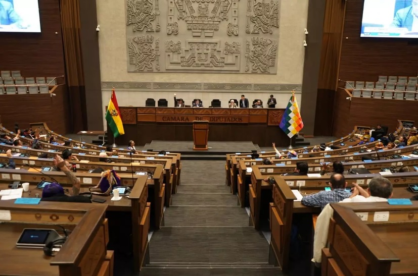 Avanzan leyes que declaran patrimonio a la Mohoseñada y a la festividad y procesión religiosa de la Semana Santa de La Paz