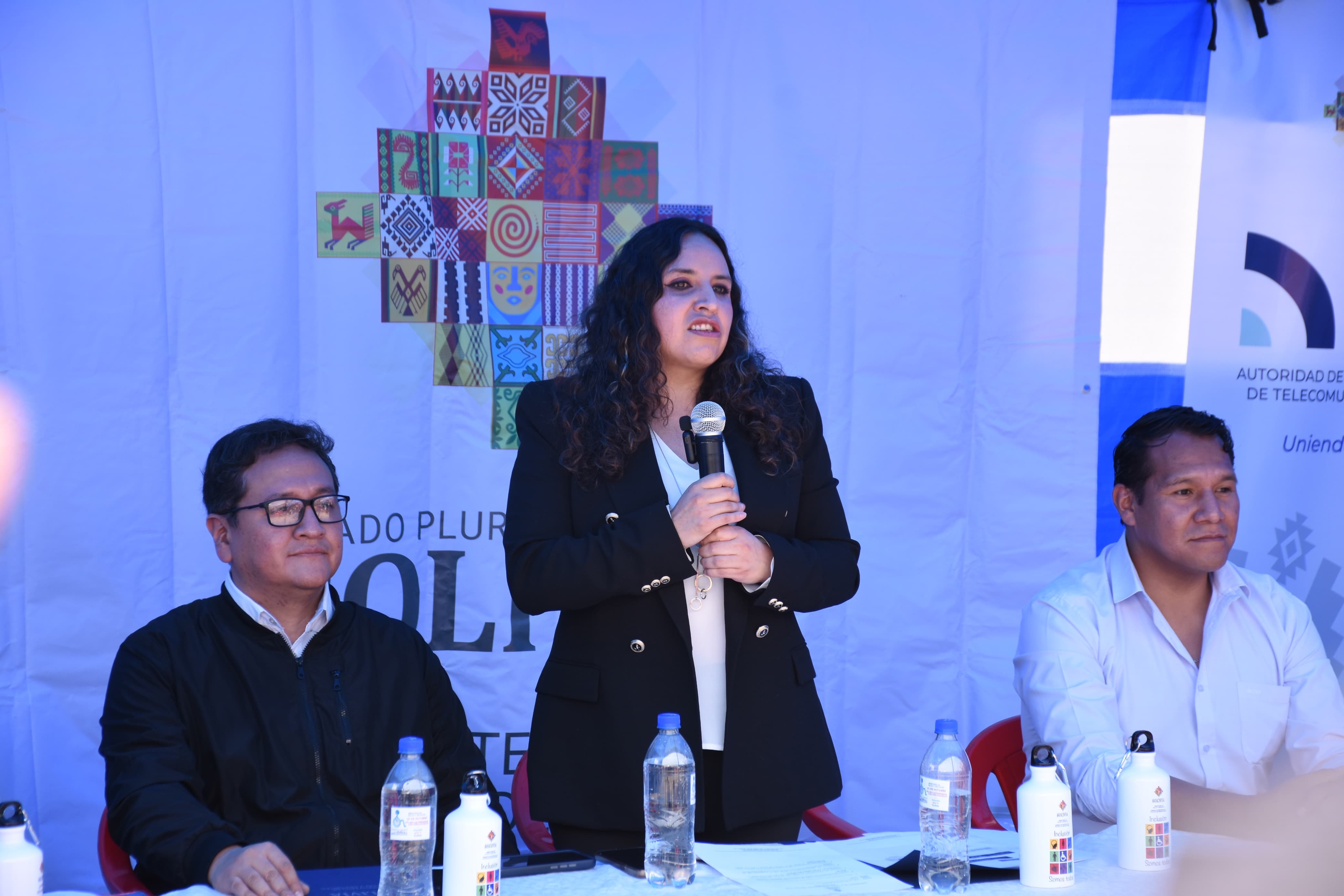 Ponen en marcha tarifa solidaria en telefonía móvil para más de 100.000 personas con discapacidad