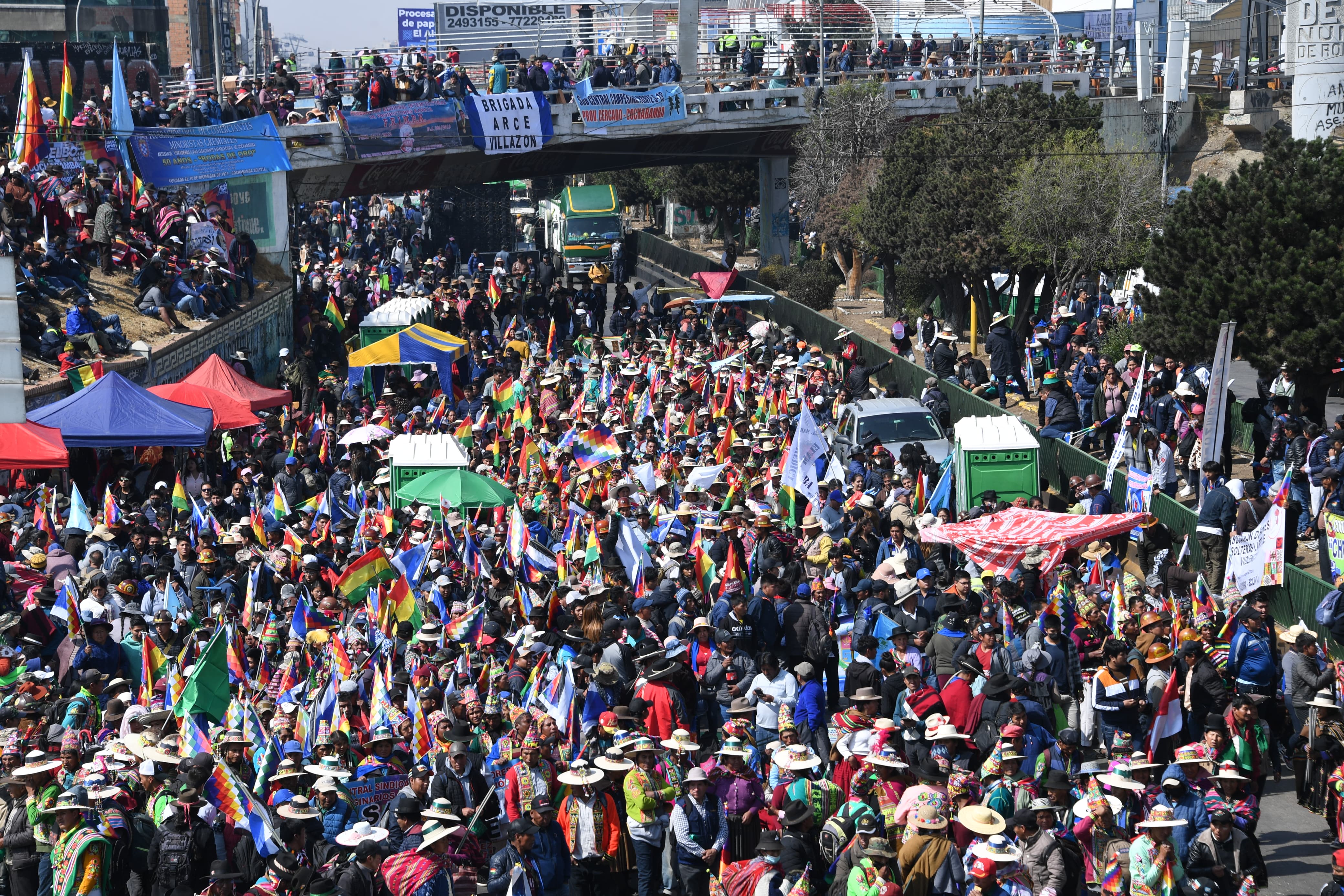 Gobierno condena acciones contra la democracia y expresa apoyo a organizaciones que se dirigen al cabildo del pueblo en El Alto