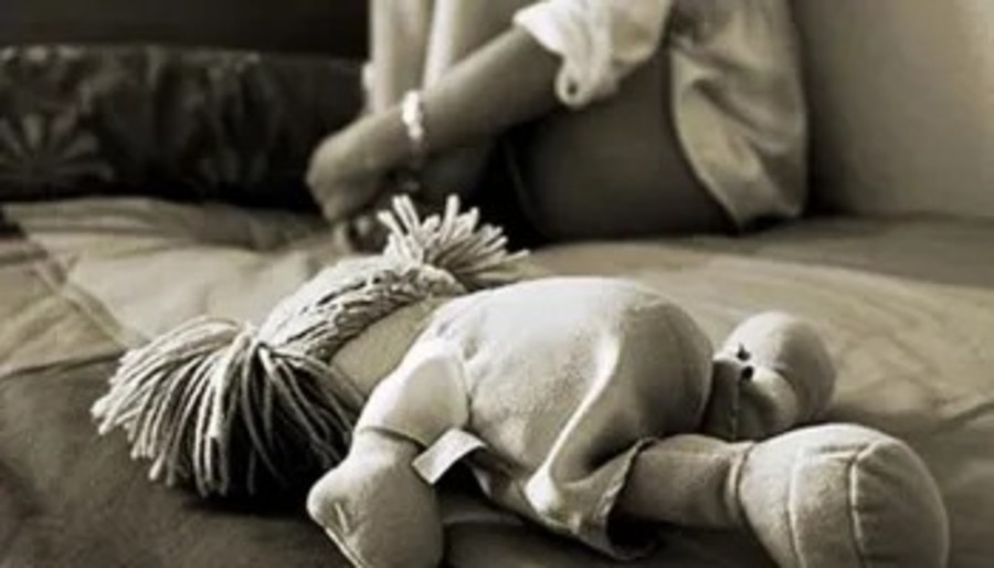 Defensoría condena amenazas contra niña víctima de violación en Uncía y exige investigación exhaustiva